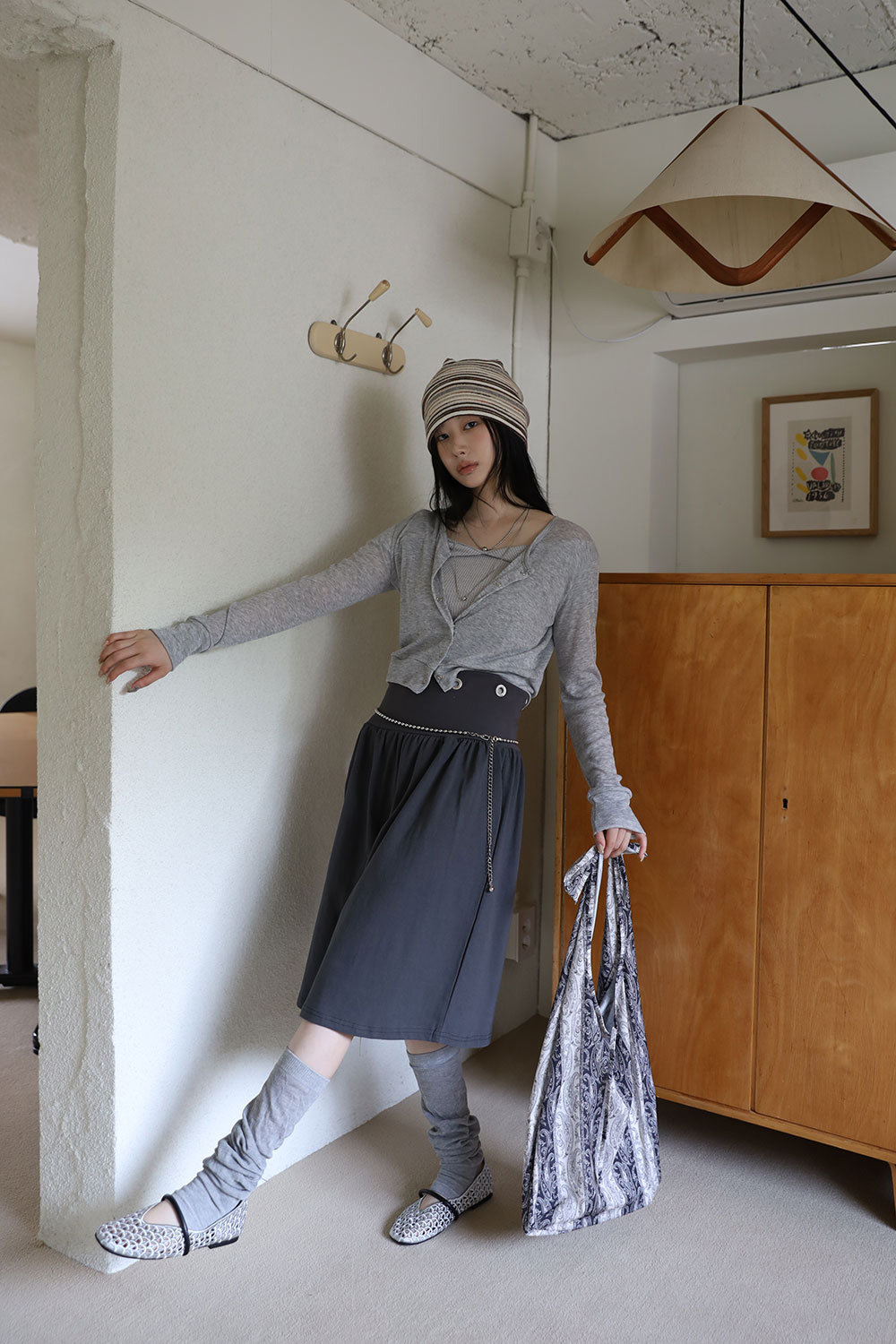 가방 모델 착용 이미지-S1L21