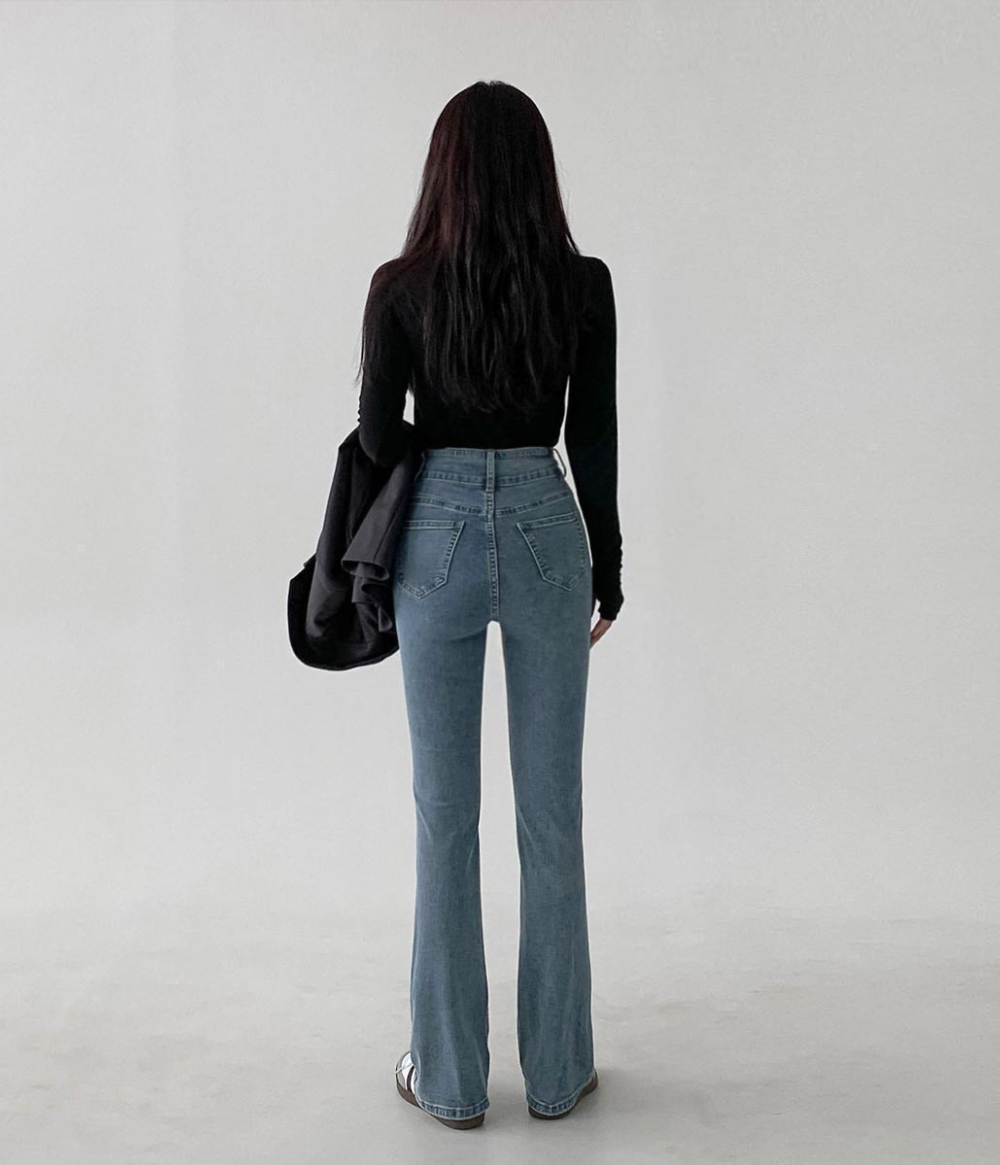 악세사리 모델 착용 이미지-S18L3