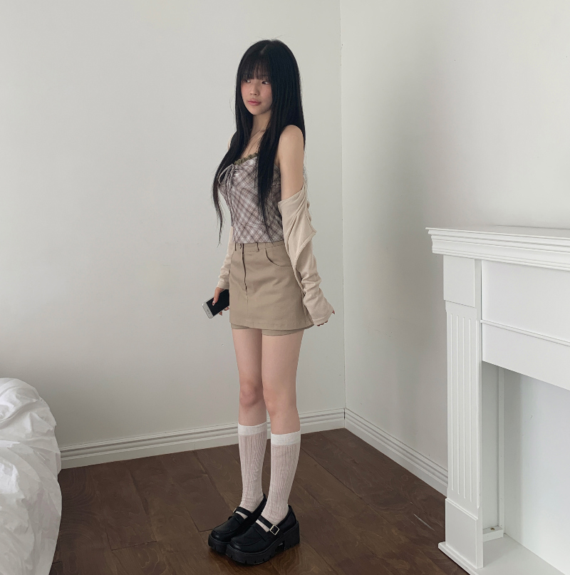 미니 스커트 모델 착용 이미지-S1L22